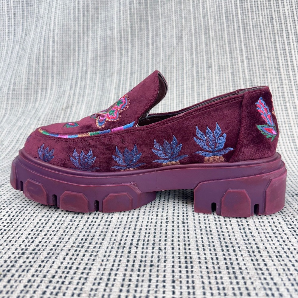 Farm Rio Loafers Womens Size 8.5 Purple Velvet Embroidered Platform Lug Sole - Picture 4 of 12